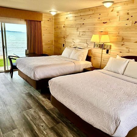 Bridgeview Motel Mackinaw City Ngoại thất bức ảnh