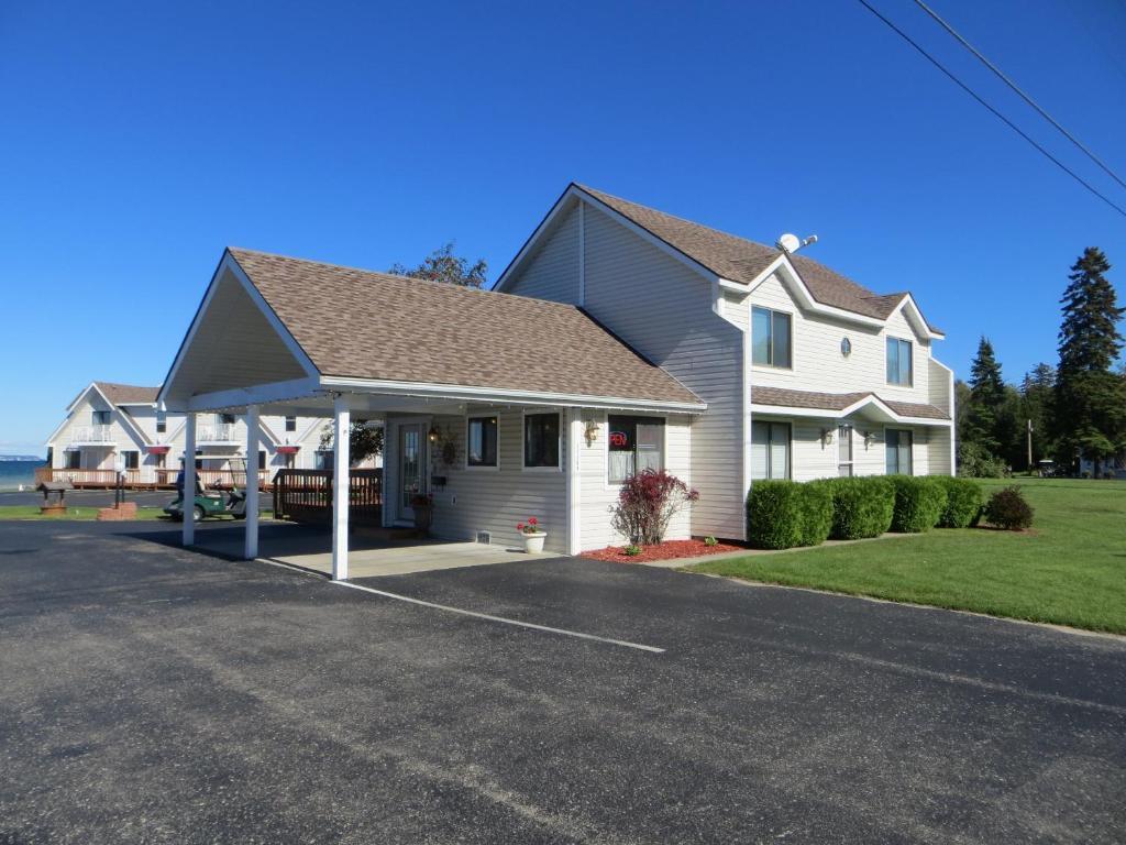 Bridgeview Motel Mackinaw City Ngoại thất bức ảnh
